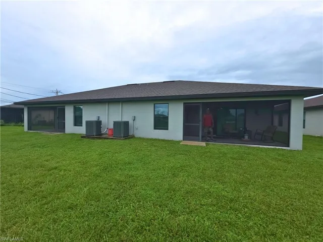1825 Sw 1st Ave, Cape Coral, Florida 33991