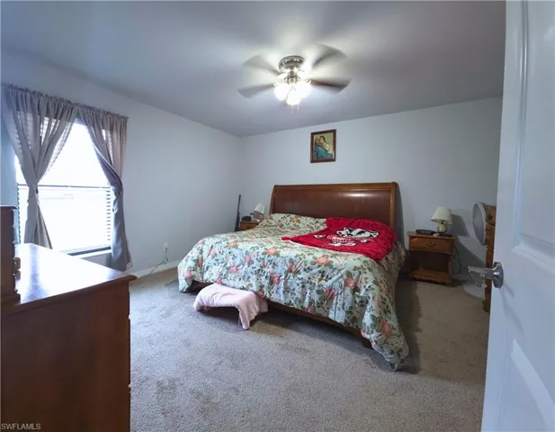 1825 Sw 1st Ave, Cape Coral, Florida 33991
