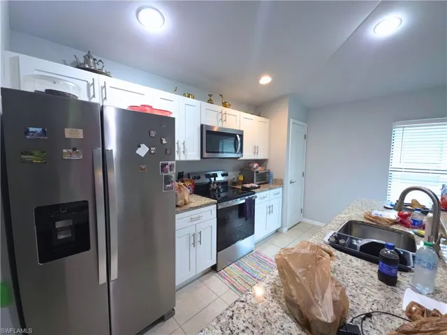 1825 Sw 1st Ave, Cape Coral, Florida 33991