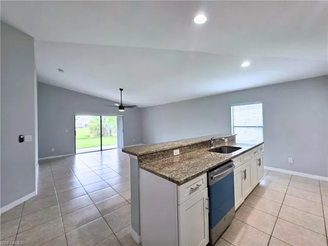 1825 Sw 1st Ave, Cape Coral, Florida 33991