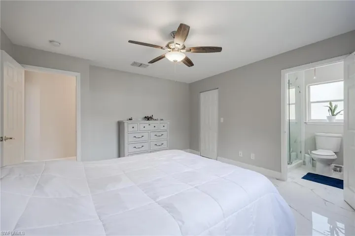 10017  Connecticut  ST, Bonita Springs, FL 34135