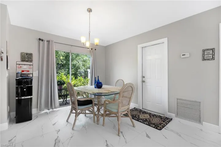 10017  Connecticut  ST, Bonita Springs, FL 34135