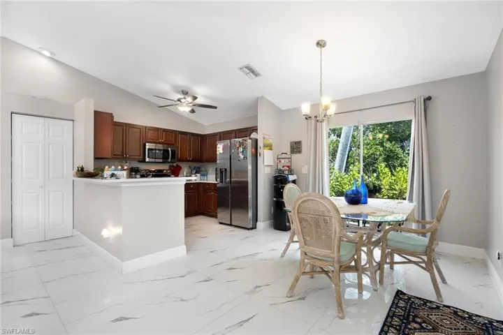 10017  Connecticut  ST, Bonita Springs, FL 34135