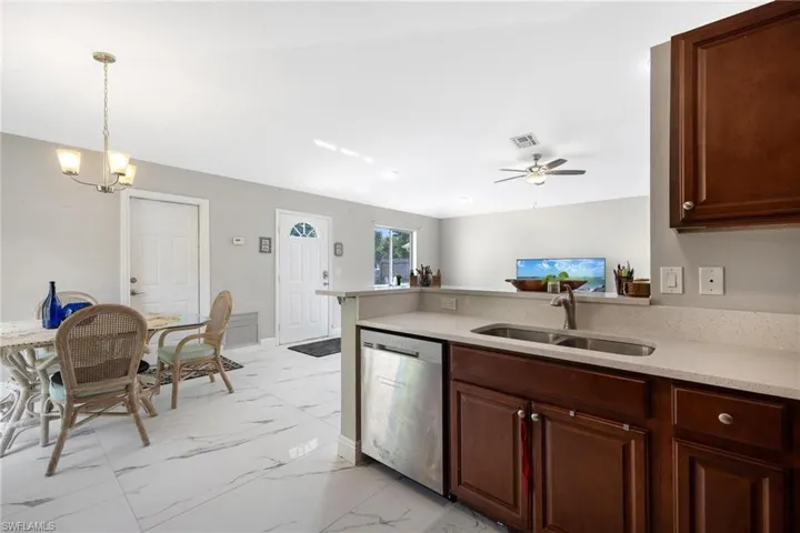 10017  Connecticut  ST, Bonita Springs, FL 34135