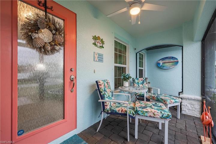 Front Screened in Patio
