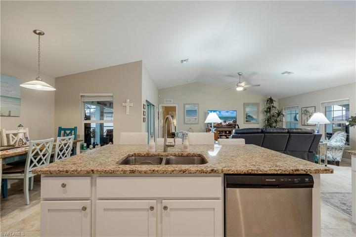 Island overlooking Living Room