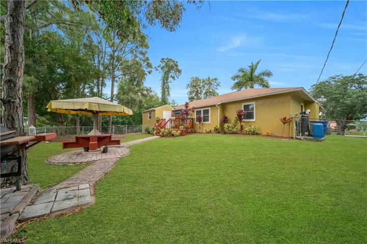 8434 Butternut Rd, Fort Myers, Florida 33967