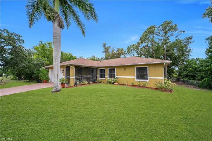 8434 Butternut Rd, Fort Myers, Florida 33967