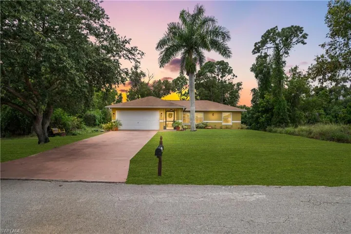 8434 Butternut Rd, Fort Myers, Florida 33967