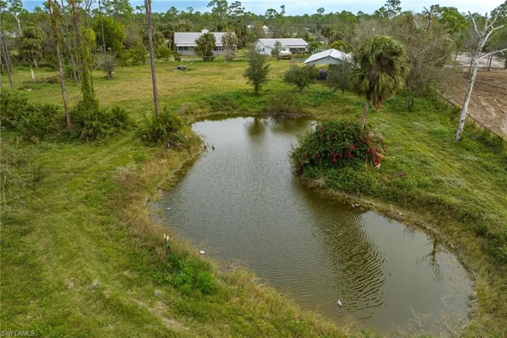 18501  Nalle  RD, North Fort Myers, FL 33917