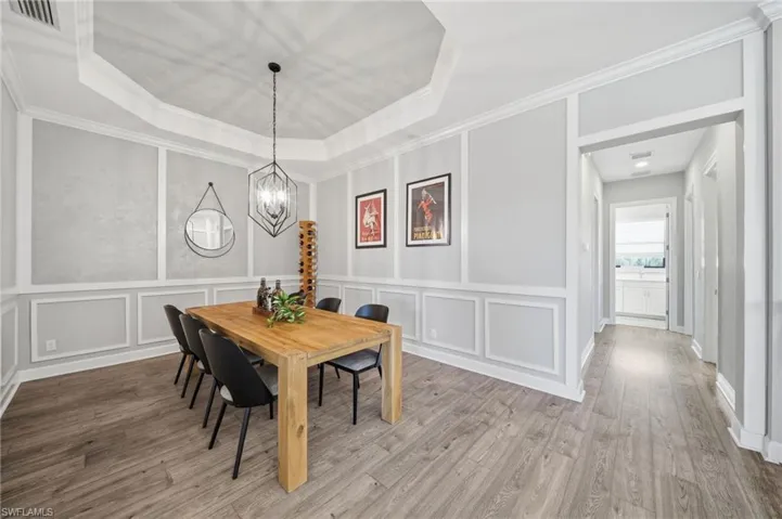 9658 Montelanico Loop 201, Naples, Florida 34119