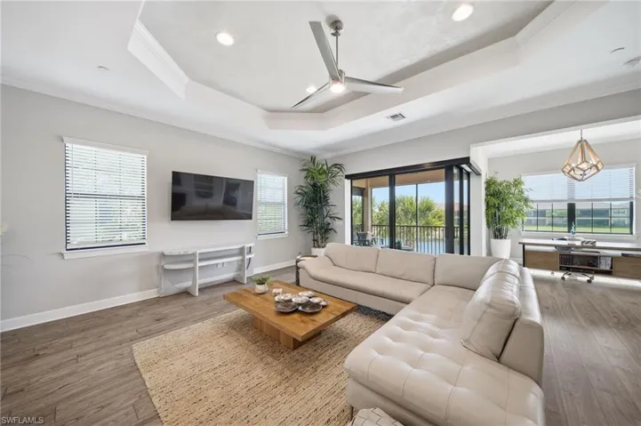 9658 Montelanico Loop 201, Naples, Florida 34119
