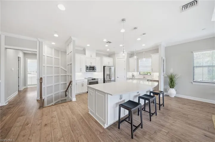 9658 Montelanico Loop 201, Naples, Florida 34119