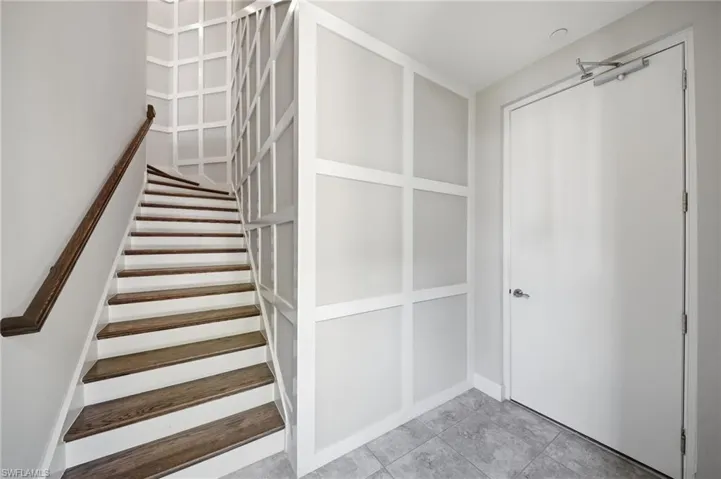 9658 Montelanico Loop 201, Naples, Florida 34119