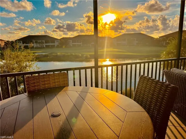 9658 Montelanico Loop 201, Naples, Florida 34119