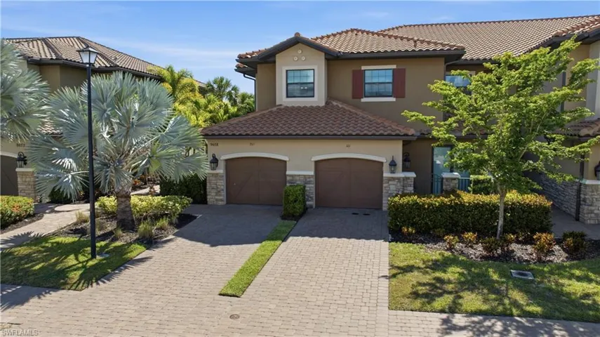 9658 Montelanico Loop 201, Naples, Florida 34119