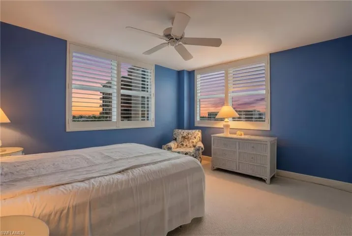 10691  Gulf Shore  DR, Naples, FL 34108