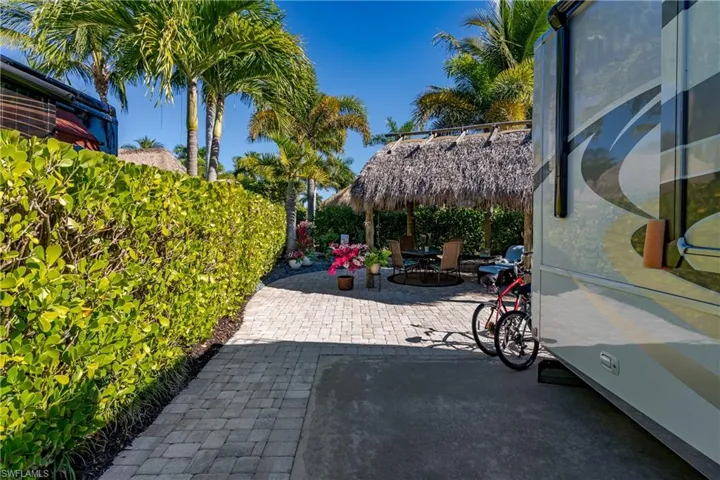 13466 Ladyfish Ln, Naples, Florida 34114