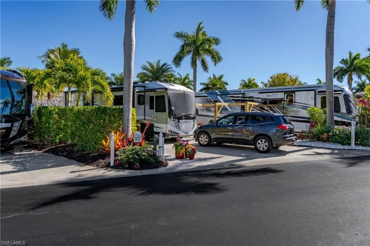 13466 Ladyfish Ln, Naples, Florida 34114