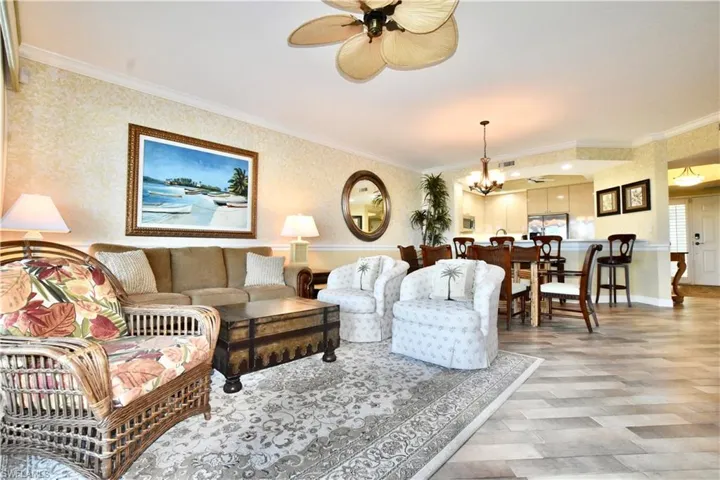 430 Cove Tower Dr 302, Naples, Florida 34110