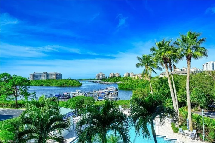 430 Cove Tower Dr 302, Naples, Florida 34110