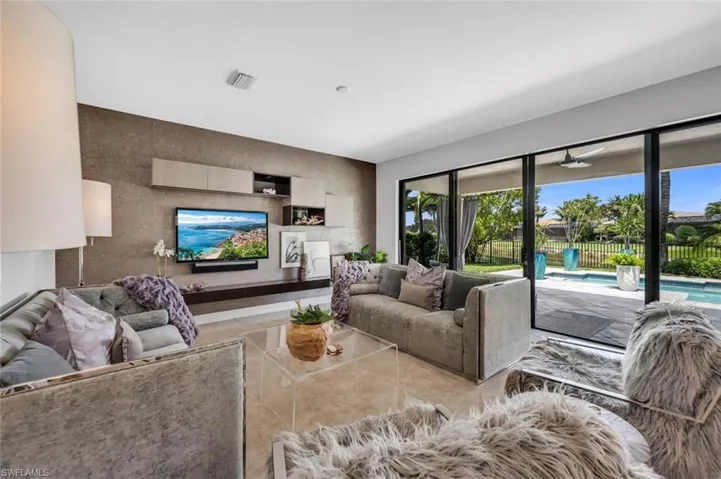 13539 Mandarin Cir, Naples, Florida 34109