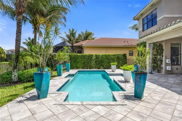 13539 Mandarin Cir, Naples, Florida 34109