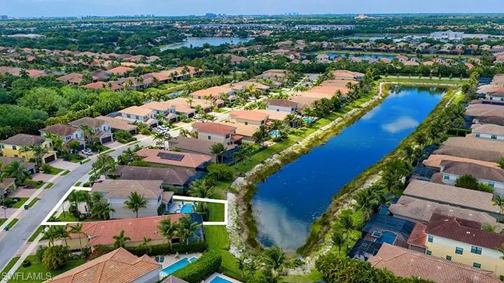 13539 Mandarin Cir, Naples, Florida 34109