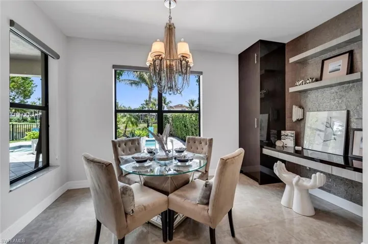13539 Mandarin Cir, Naples, Florida 34109