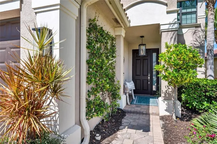 13539 Mandarin Cir, Naples, Florida 34109