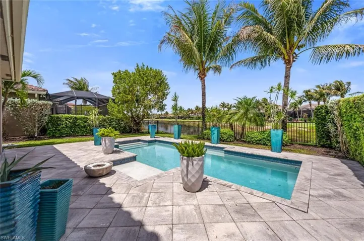 13539 Mandarin Cir, Naples, Florida 34109