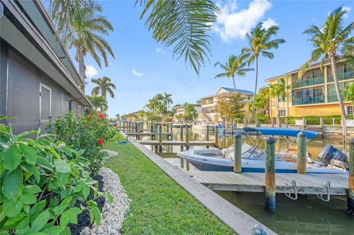 1537 Chesapeake Ave A-4, Naples, Florida 34102