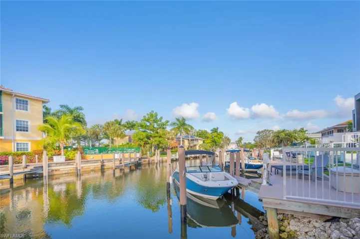 1537 Chesapeake Ave A-4, Naples, Florida 34102