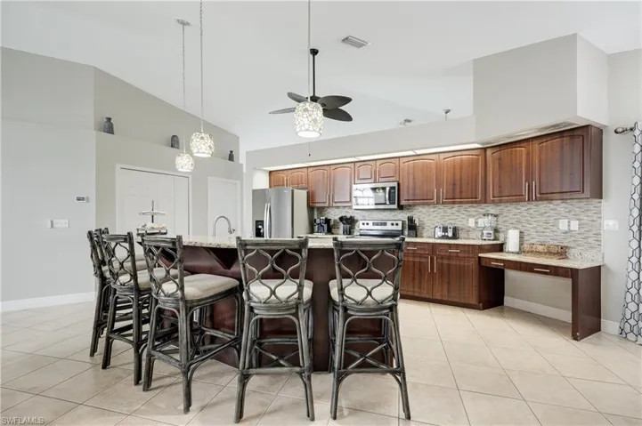 1901 Sw 27th St, Cape Coral Fl 33914