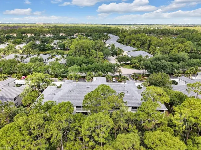 1882  Tarpon Bay S DR, Naples, FL 34119
