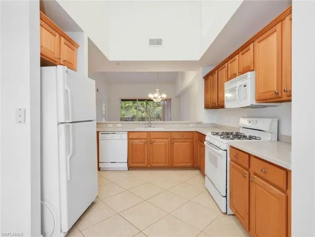 1882  Tarpon Bay S DR, Naples, FL 34119