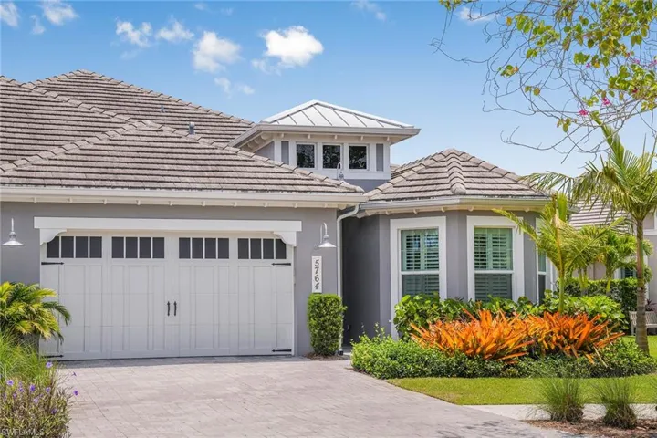 8873  Yucatan  CT, Naples, FL 34112