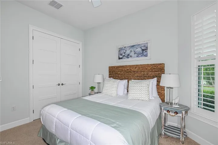 8873  Yucatan  CT, Naples, FL 34112