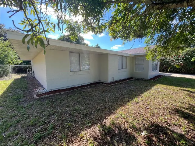 4033 School Cir, Labelle, Florida 33935