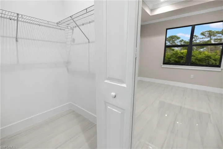 4099  6th SE AVE, Naples, FL 34117