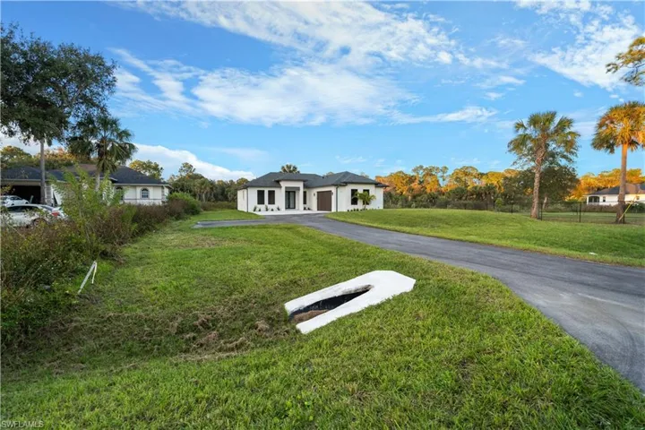 4099  6th SE AVE, Naples, FL 34117