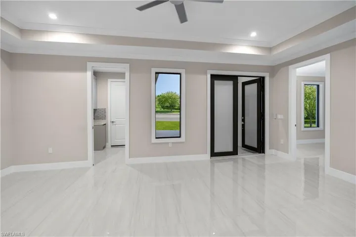 4099  6th SE AVE, Naples, FL 34117