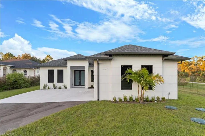 4099  6th SE AVE, Naples, FL 34117