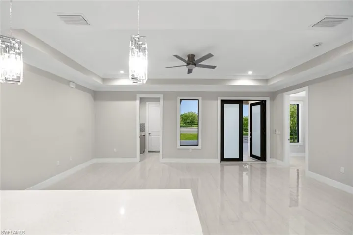 4099  6th SE AVE, Naples, FL 34117