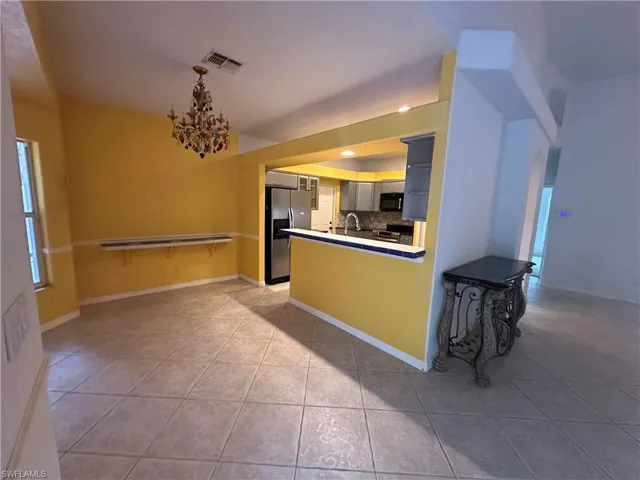 286  15th NW ST, Naples, FL 34120