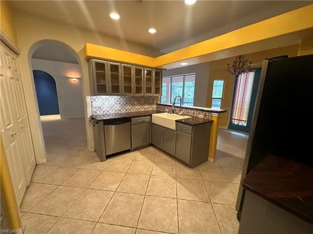 286  15th NW ST, Naples, FL 34120