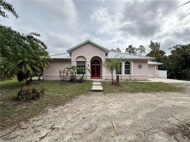 286  15th NW ST, Naples, FL 34120