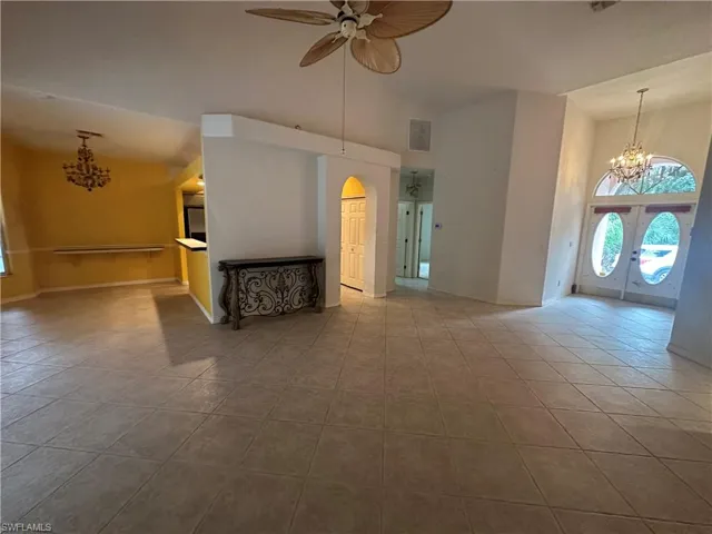 286  15th NW ST, Naples, FL 34120