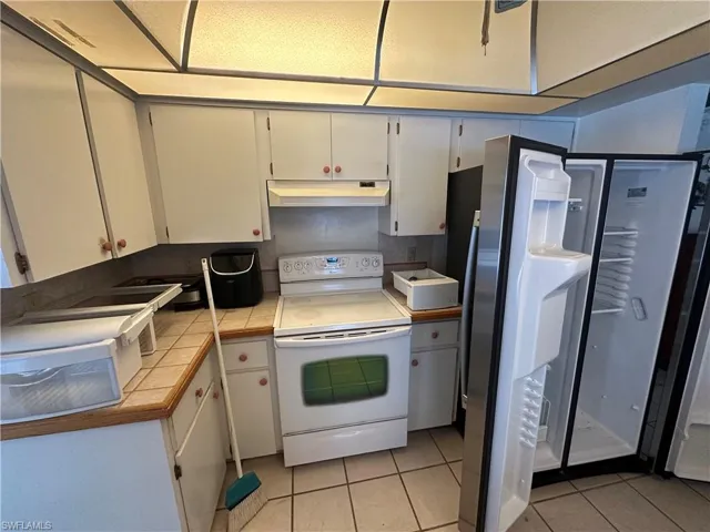 619  Glenn  AVE, Lehigh Acres, FL 33972