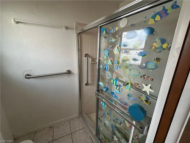 619  Glenn  AVE, Lehigh Acres, FL 33972